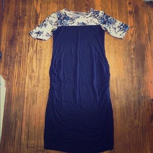 Love appeal navy and floral maternity dress.